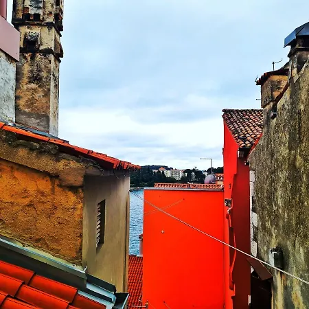 Smilje 2 アパート ロヴィニ