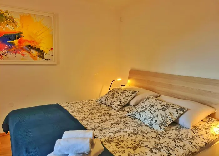 Smilje 2 * ロヴィニ