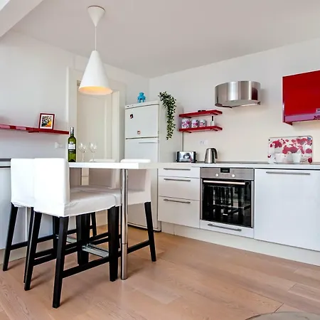 Appartement Smilje 2 *